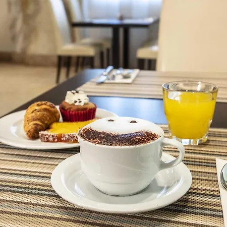 酒店 Regina Elena 57 & Oro Bianco 里米尼