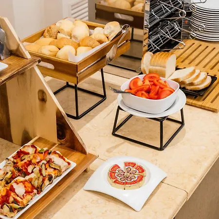 Regina Elena 57 & Oro Bianco 里米尼