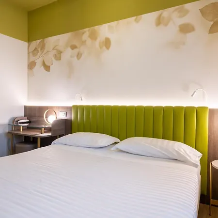 Regina Elena 57 & Oro Bianco 4*