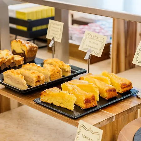 Regina Elena 57 & Oro Bianco 4*