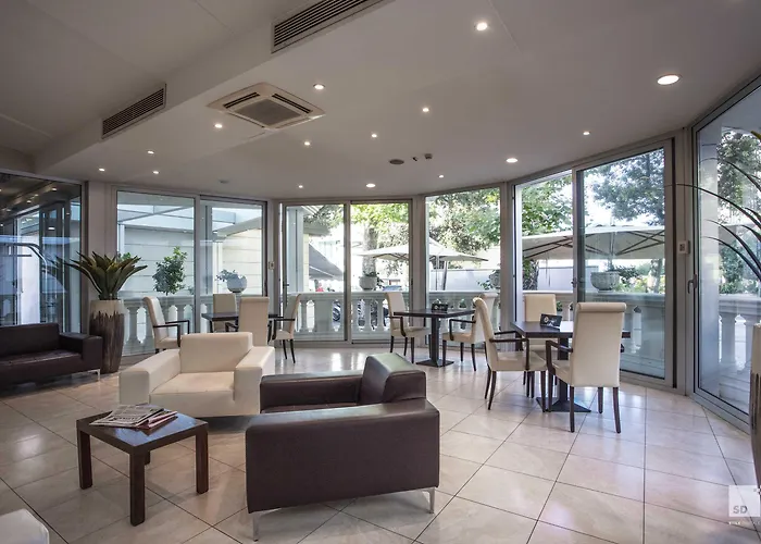 Hotel Regina Elena 57&oro Bianco