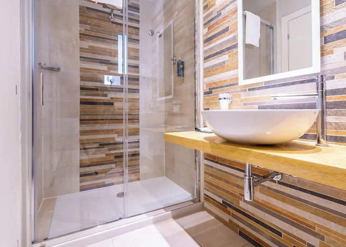 Regina Elena 57&oro Bianco 4*