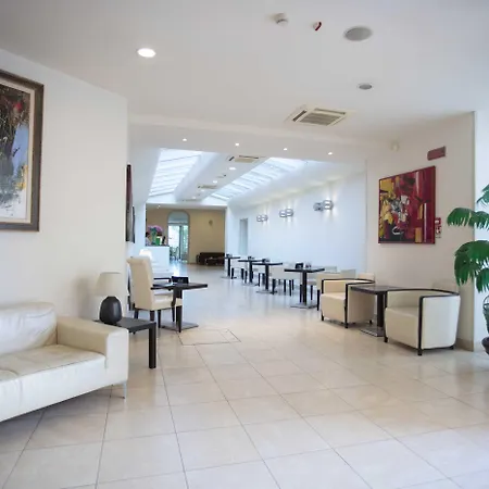 Hotel Regina Elena 57 & Oro Bianco 4*