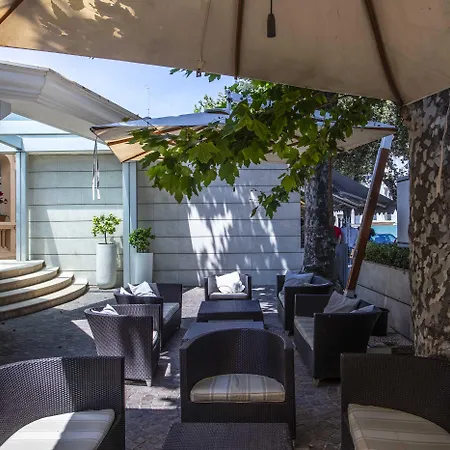 Hotel Regina Elena 57 & Oro Bianco 4*