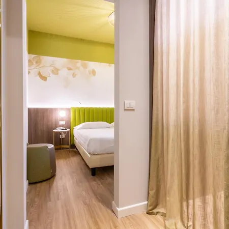 Hotel Regina Elena 57 & Oro Bianco 4*