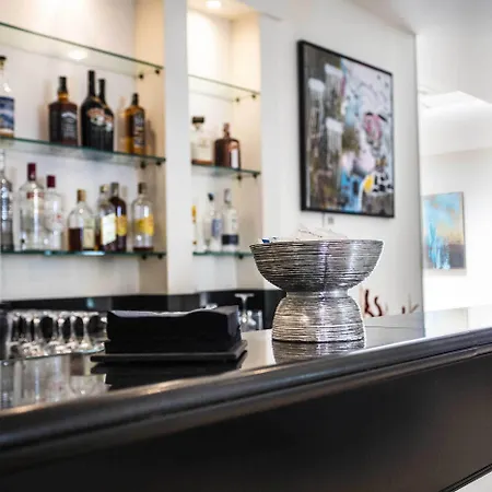 Regina Elena 57 & Oro Bianco Hotel Rimini