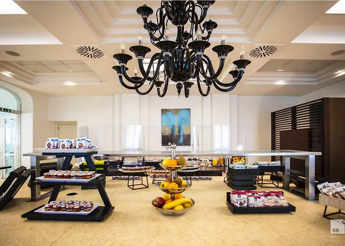 Regina Elena 57 & Oro Bianco Hotel 4*