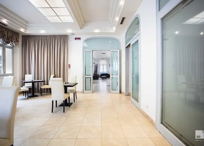 Regina Elena 57 & Oro Bianco リミニ