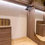 Regina Elena 57 & Oro Bianco מלון 4*