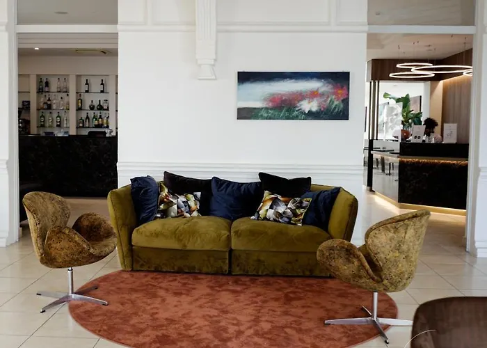 Regina Elena 57 & Oro Bianco Otel Rimini
