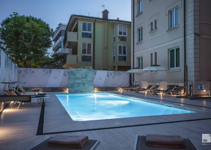 Regina Elena 57 & Oro Bianco Otel 4*