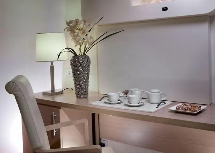 Regina Elena 57 & Oro Bianco فندق ريميني