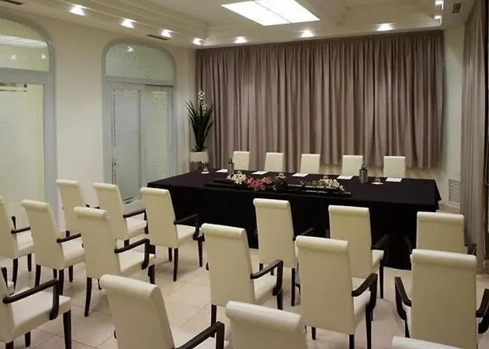 Regina Elena 57 & Oro Bianco 4* ريميني