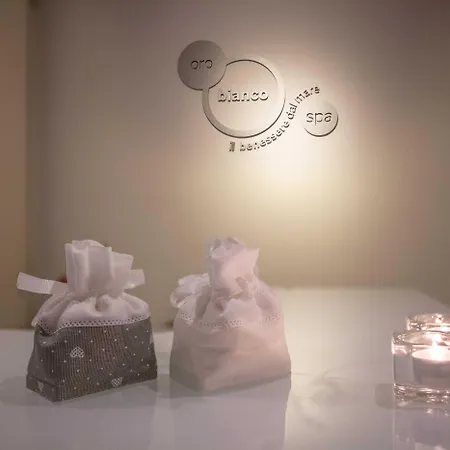 Regina Elena 57 & Oro Bianco מלון 4*